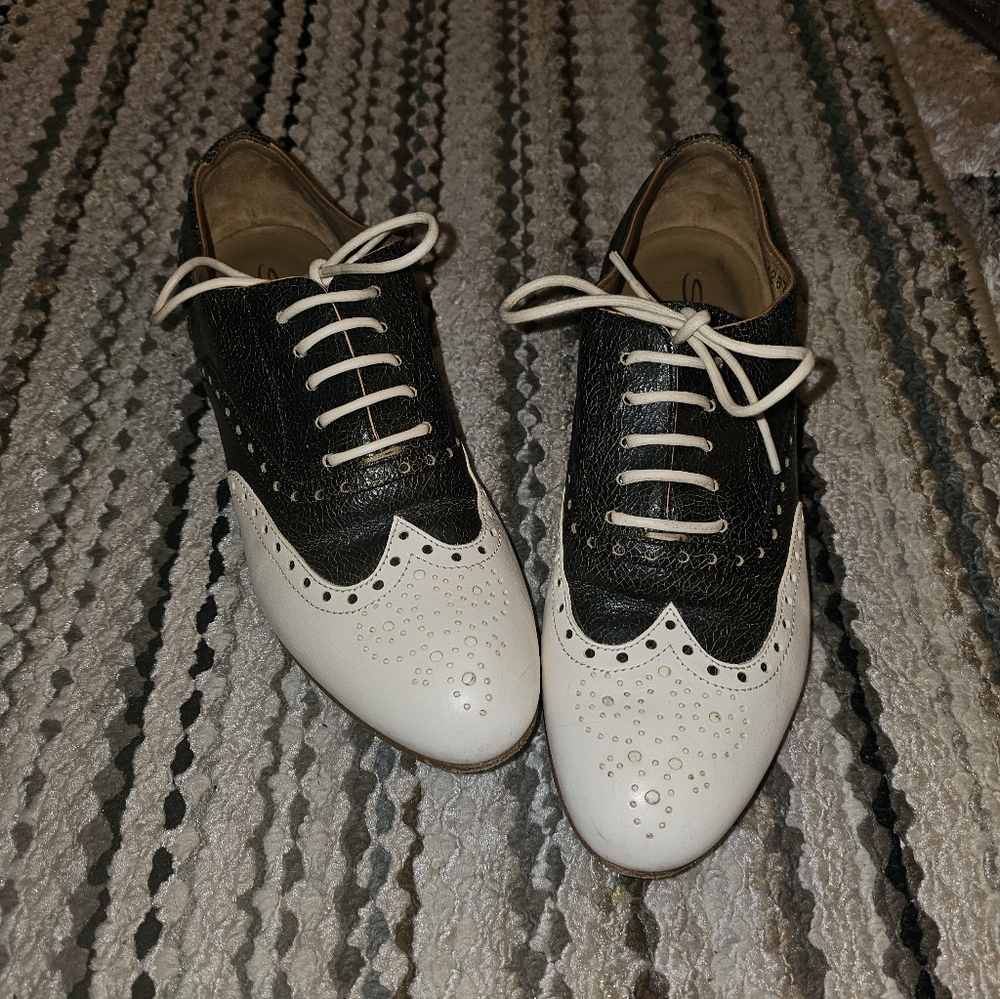SANTONI Beautiful Black/White Distressed Leather Oxfords 6/36 Pre-owned